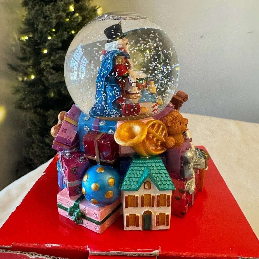 EUC! Christopher Radko Festive Regal Regiment Mini Globe